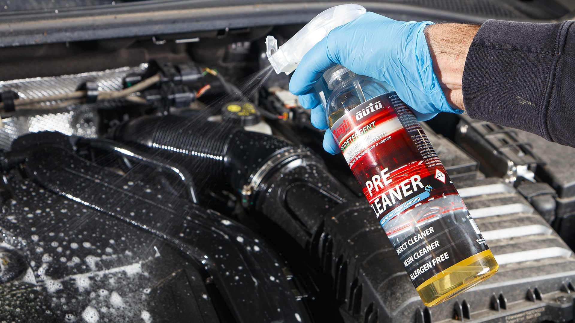 pre cleaner product used to clean the car engine