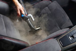 picture showing how to clean the car seats through steam 