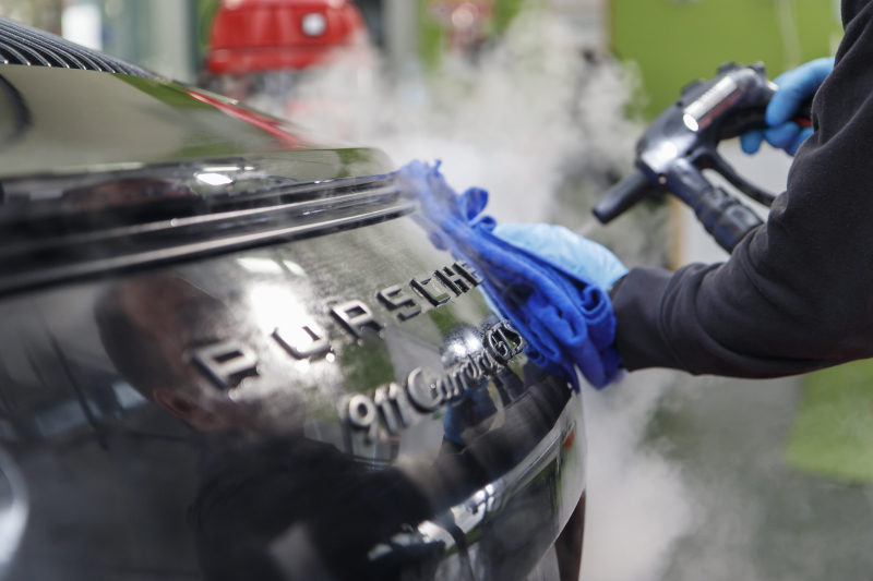 Maintenance washing for the paint protection film